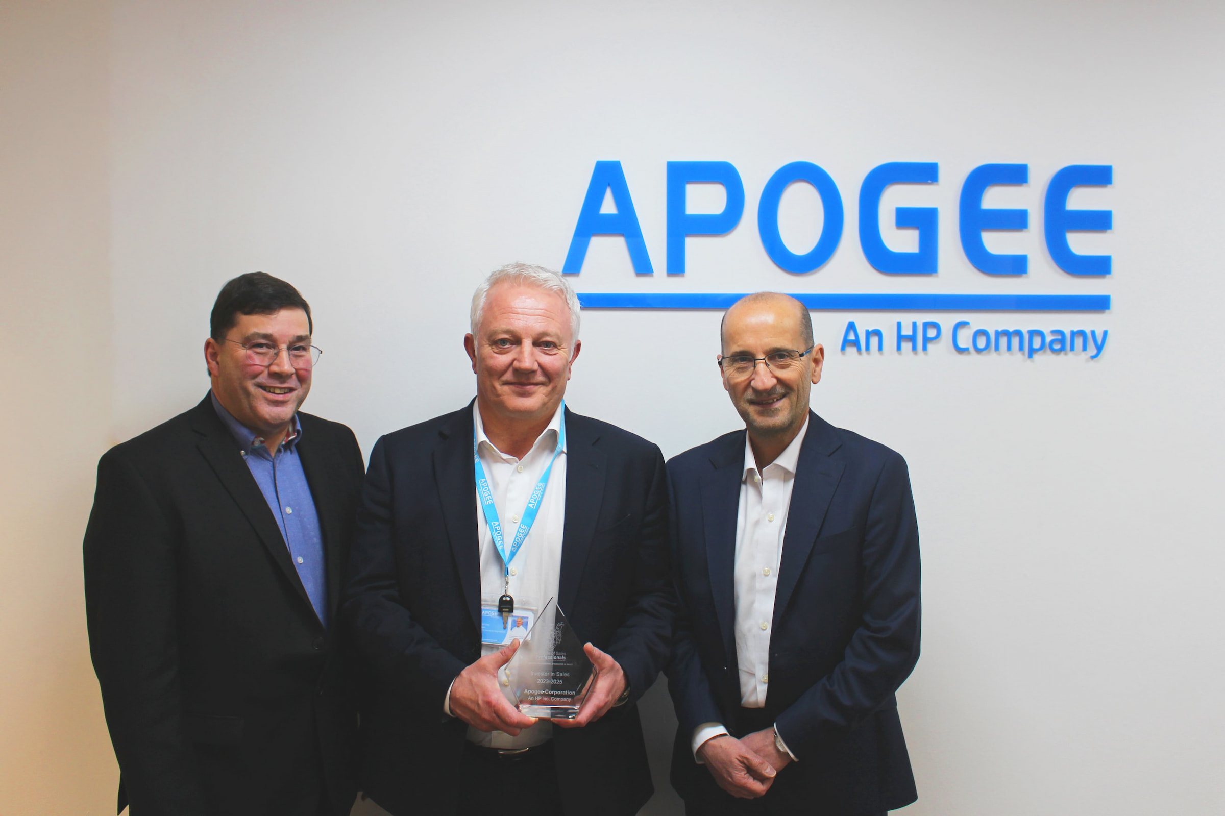 Apogee Investor in Sales Award